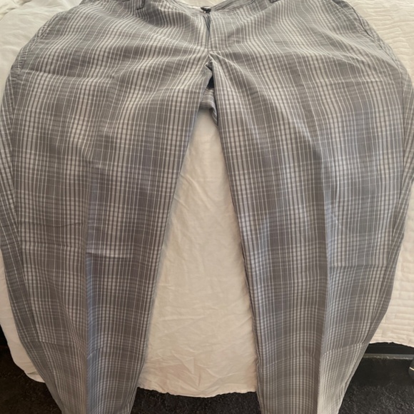 Calvin Cline golf pants - Picture 2 of 2